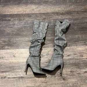 Knee high heels size 7